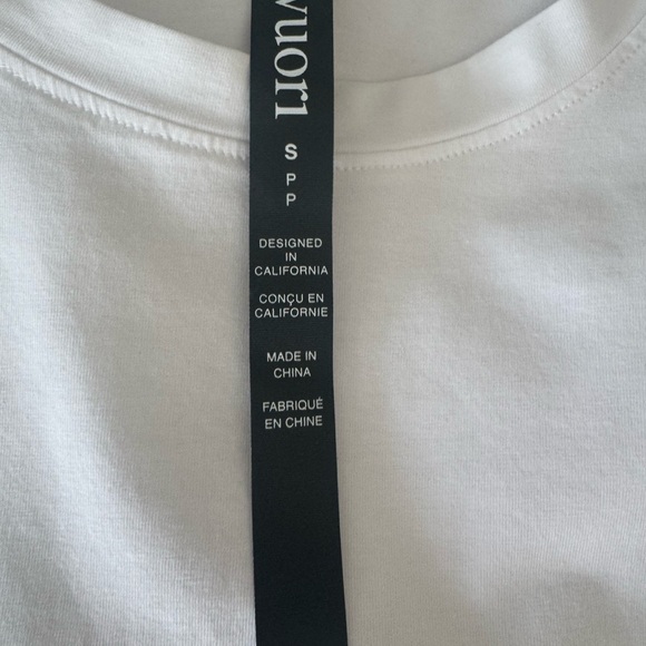 Vuori Long sleeve Feather Tee - Picture 5 of 5